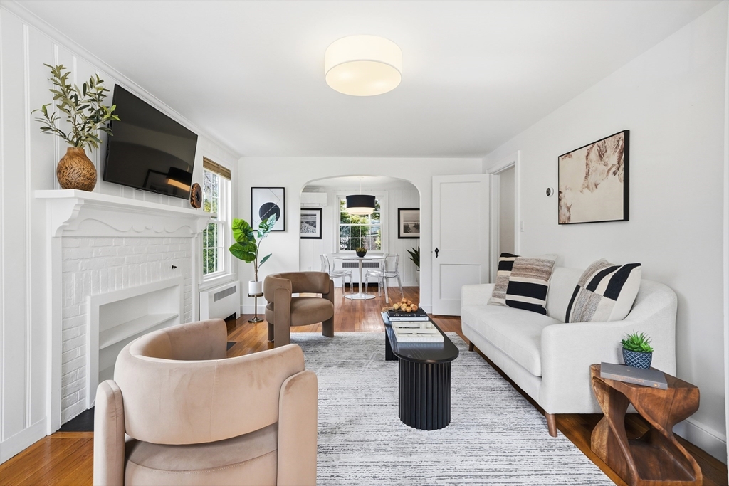 40 Englewood Road Winchester, MA 01890 - Photo 2 of 42