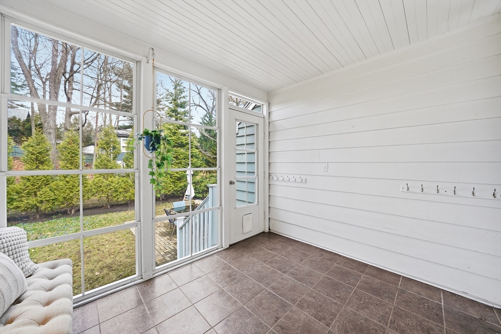 40 Englewood Road Winchester, MA 01890 - Photo 23 of 42