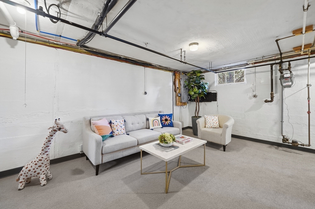 40 Englewood Road Winchester, MA 01890 - Photo 37 of 42