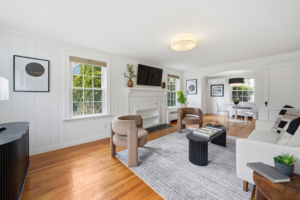 40 Englewood Road Winchester, MA 01890 - Photo 6 of 42