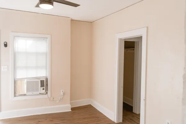 $1,000 | 515.5 North Monroe Street, Tallahassee, FL 32303