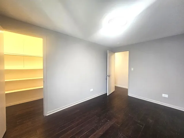 $2,200 | 841 Oxford Place, Wheeling, IL 60090