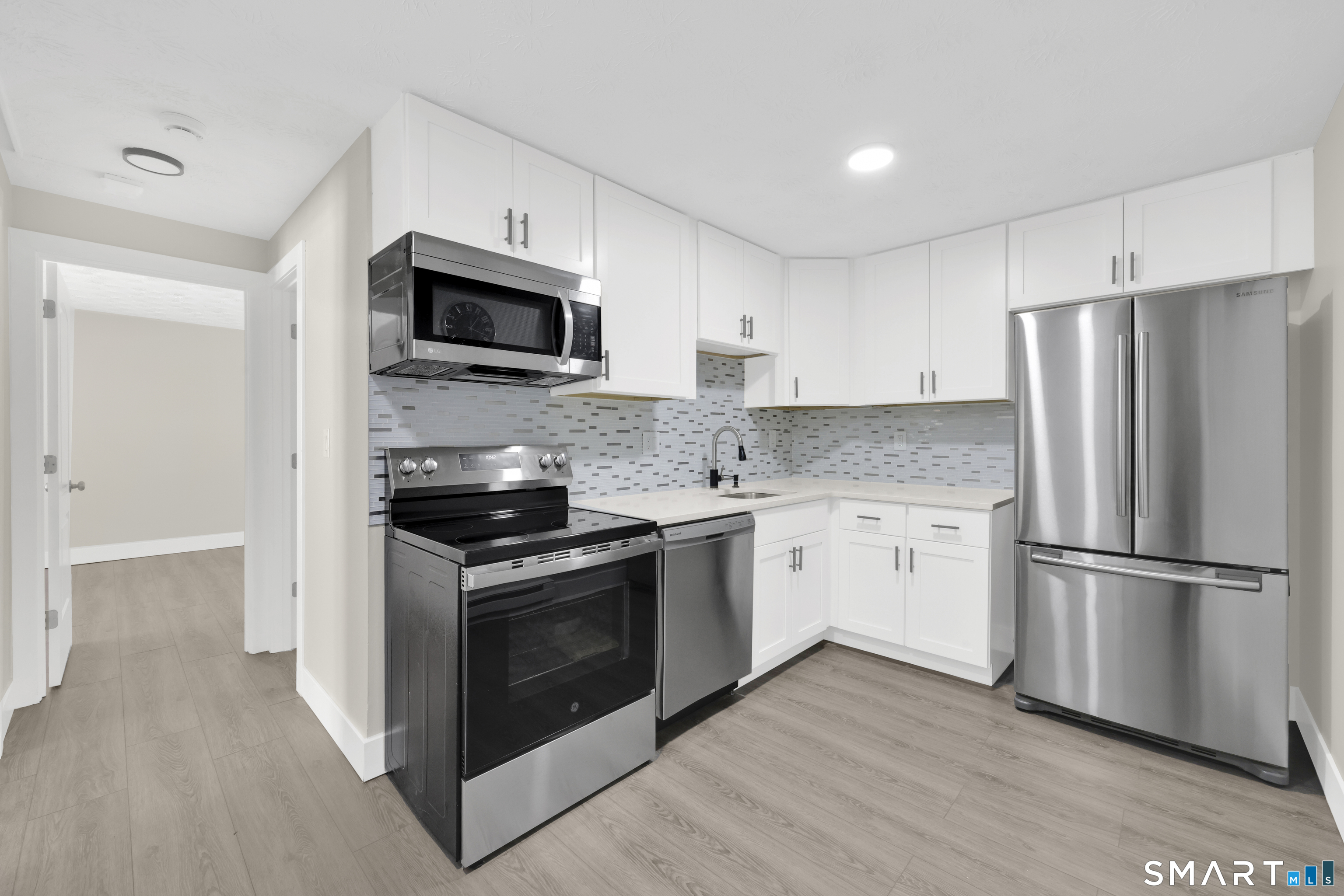 949 Pleasant Valley Road, Unit 51 South Windsor, CT 06074 - Photo 5 of 28