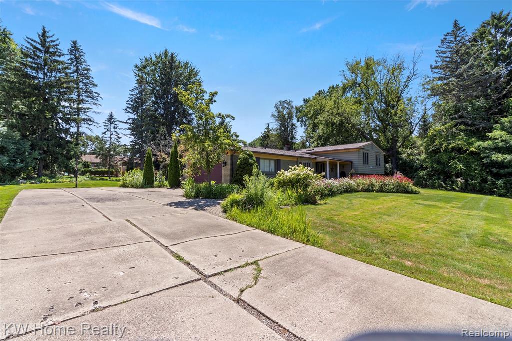2653 West Wattles Road Troy, MI 48098 - Photo 39 of 45 Gallery Image 39