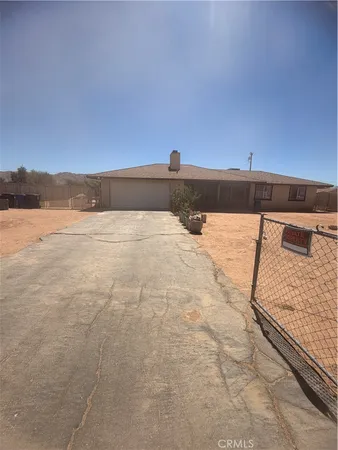 $360,000 | 16661 Pawnee Road, Apple Valley, CA 92307
