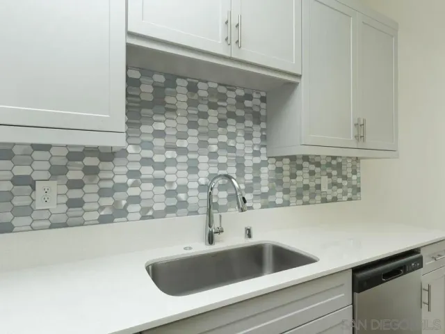 a close view of sink and tap