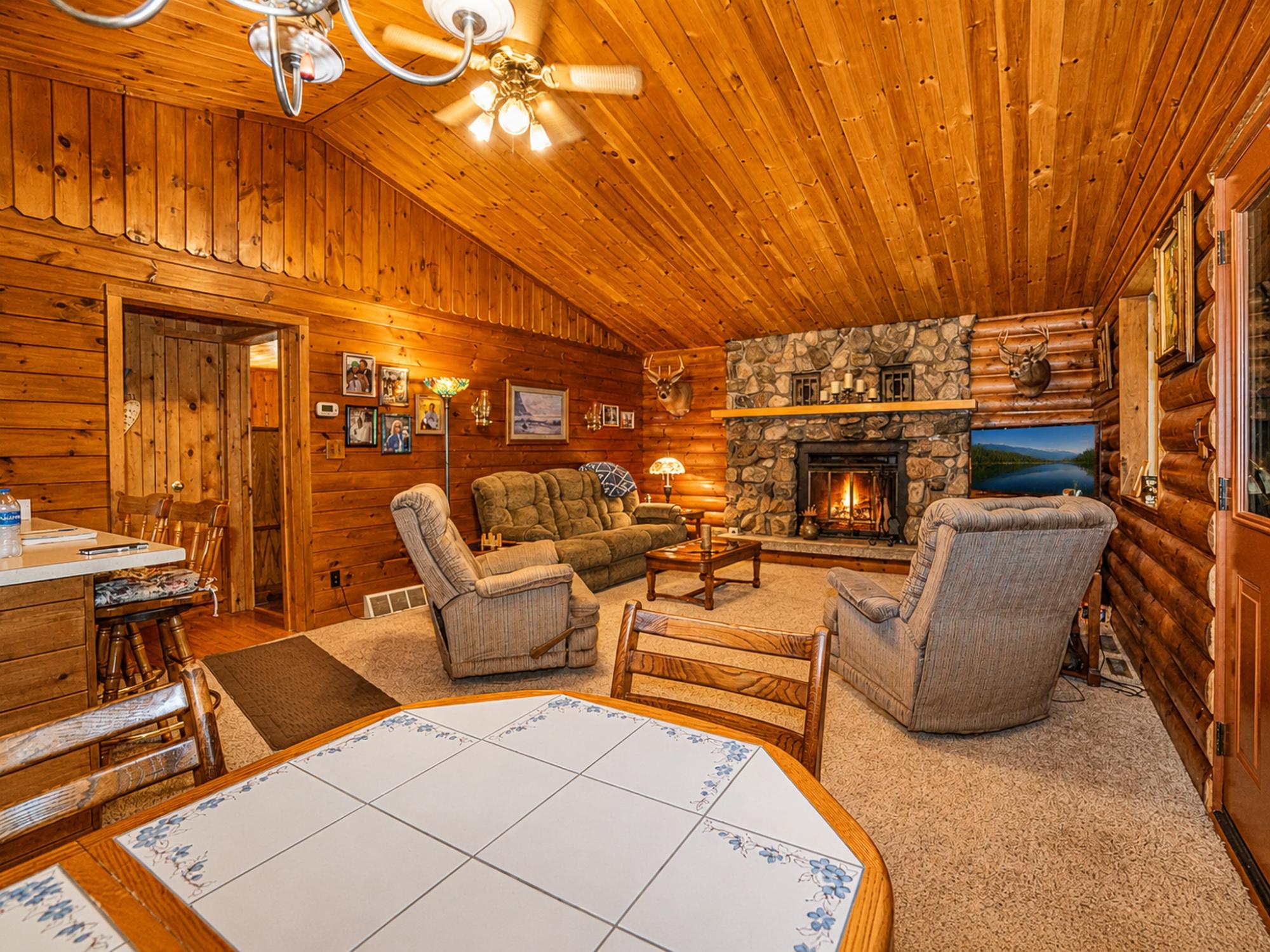 8326 Palmer Road Presque Isle, WI 54557 - Photo 4 of 47