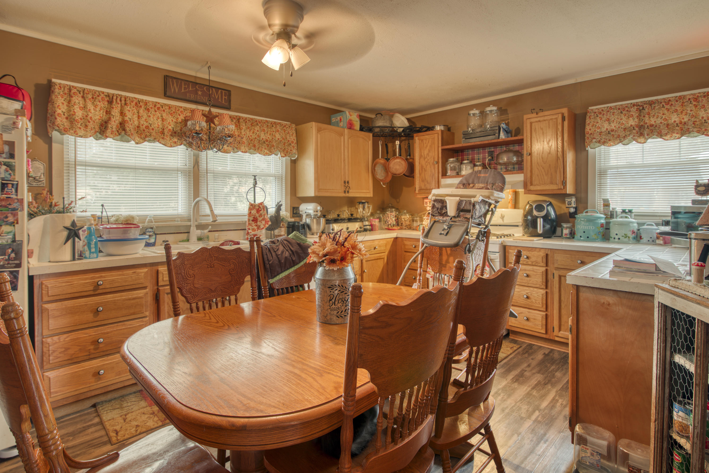 22293 Ivanhoe Road Bristol, VA 24202 - Photo 4 of 23 22293-Ivanhoe-Rd-Bristol-VA Highlands-Re