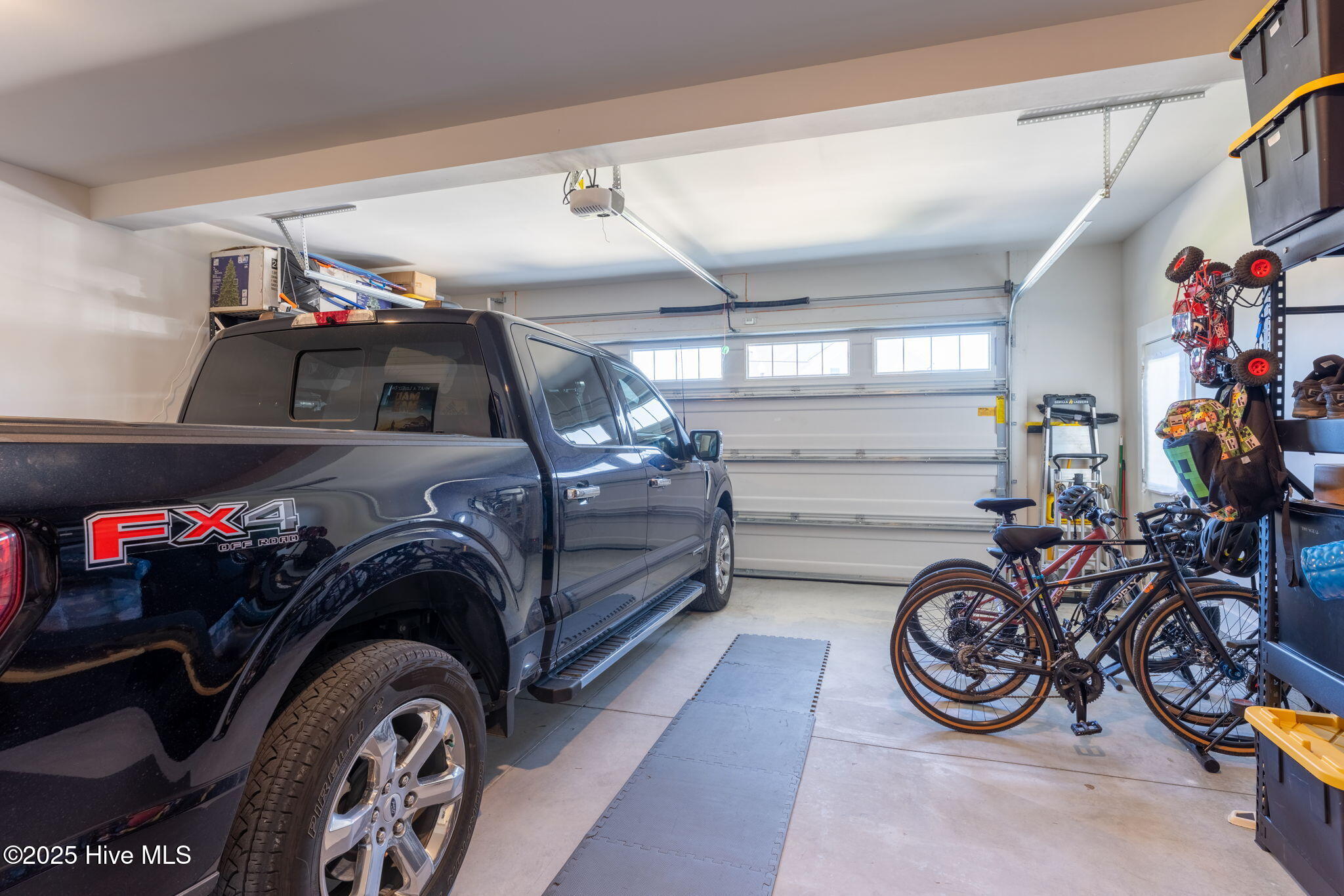 46 North Radiance Way Hampstead, NC 28443 - Photo 24 of 91 Garage