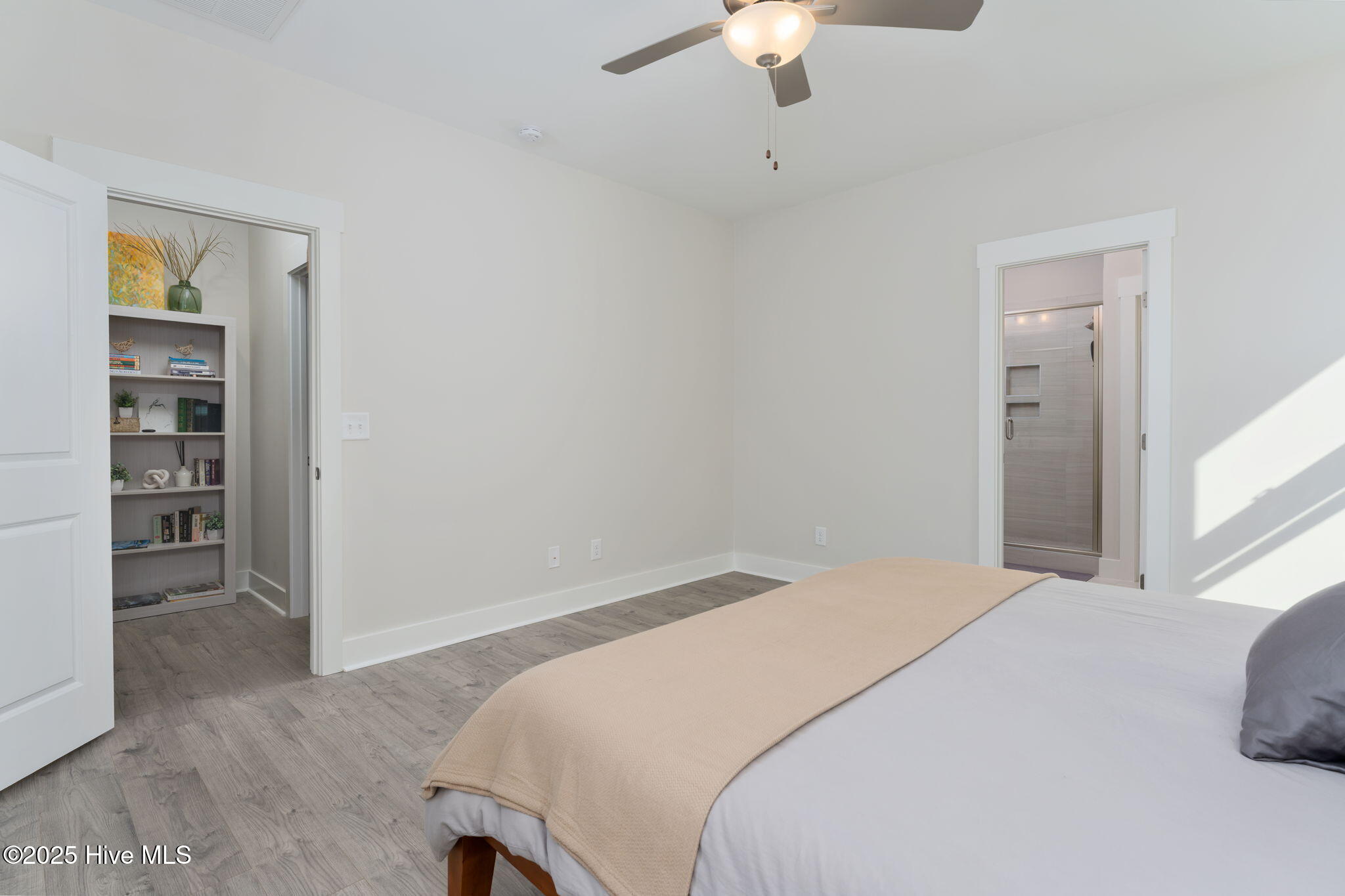 46 North Radiance Way Hampstead, NC 28443 - Photo 29 of 91 Primary Bedroom