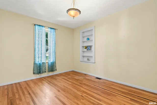 $198,500 | 508 North Washington Street, Mount Pulaski, IL 62548