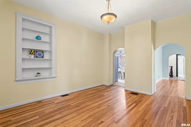 $198,500 | 508 North Washington Street, Mount Pulaski, IL 62548