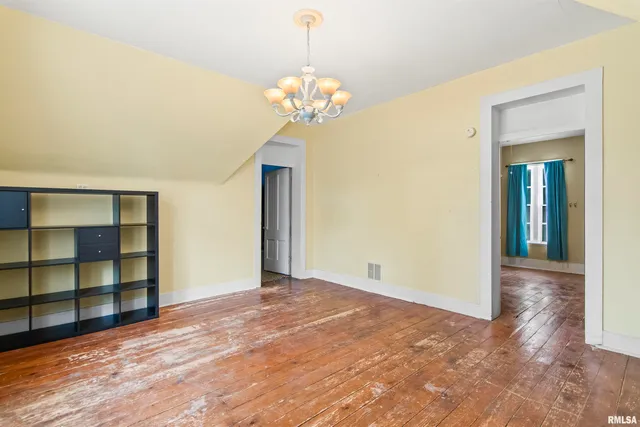 $198,500 | 508 North Washington Street, Mount Pulaski, IL 62548