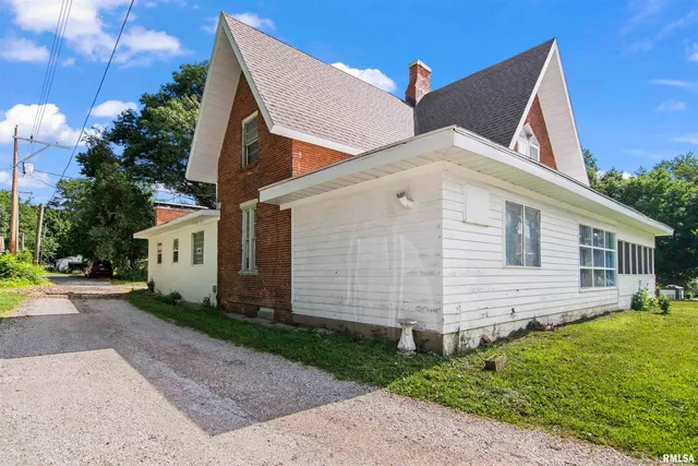 $198,500 | 508 North Washington Street, Mount Pulaski, IL 62548