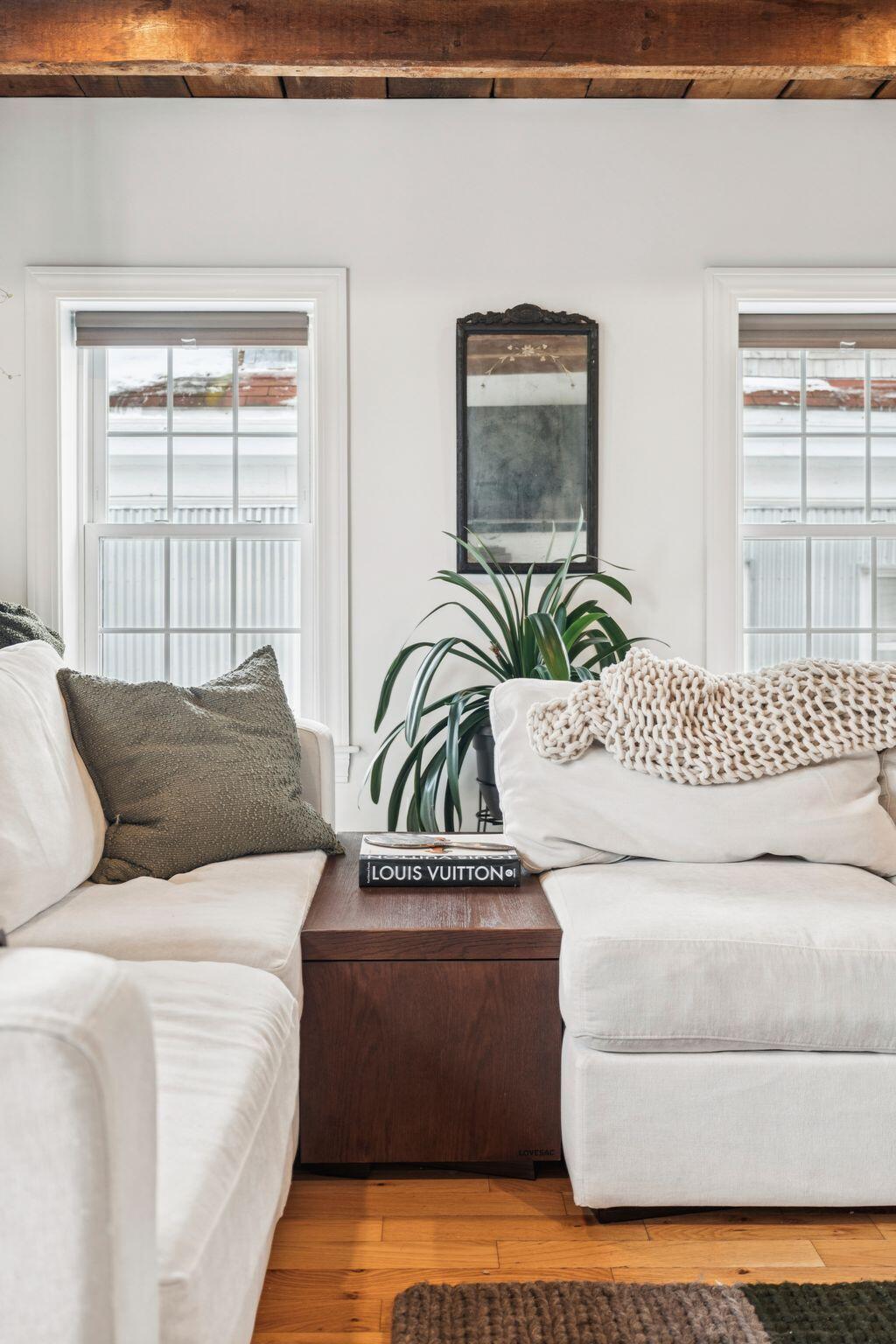 16 Tate Street, Unit 2 Portland, ME 04102 - Photo 2 of 37 16 Tate St 2 Portland 20