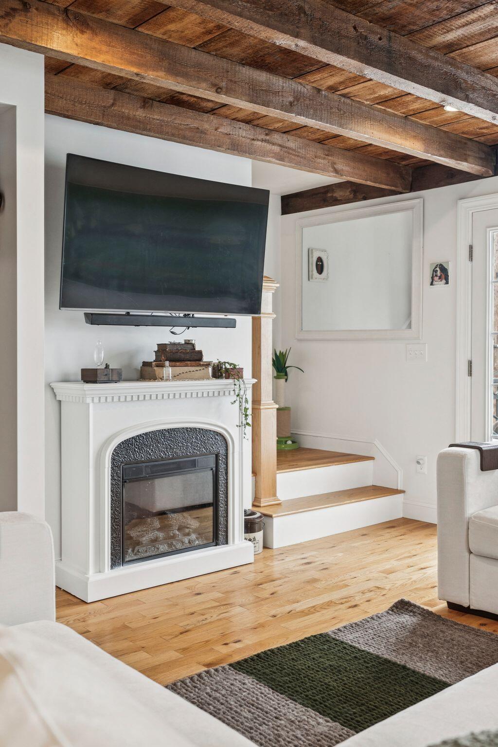 16 Tate Street, Unit 2 Portland, ME 04102 - Photo 6 of 37 16 Tate St 2 Portland 25