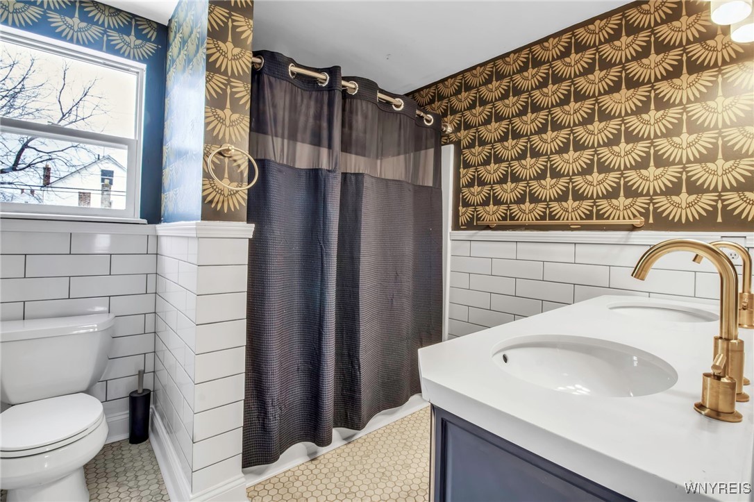 105 Whitney Place Buffalo, NY 14201 - Photo 18 of 40