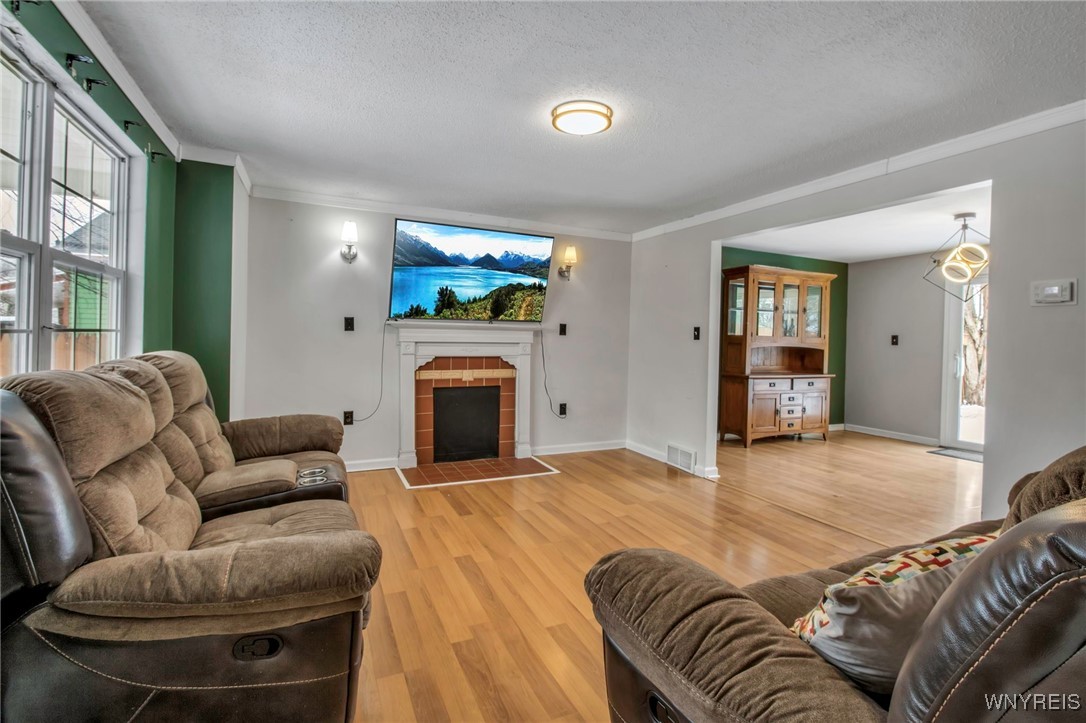 105 Whitney Place Buffalo, NY 14201 - Photo 6 of 40