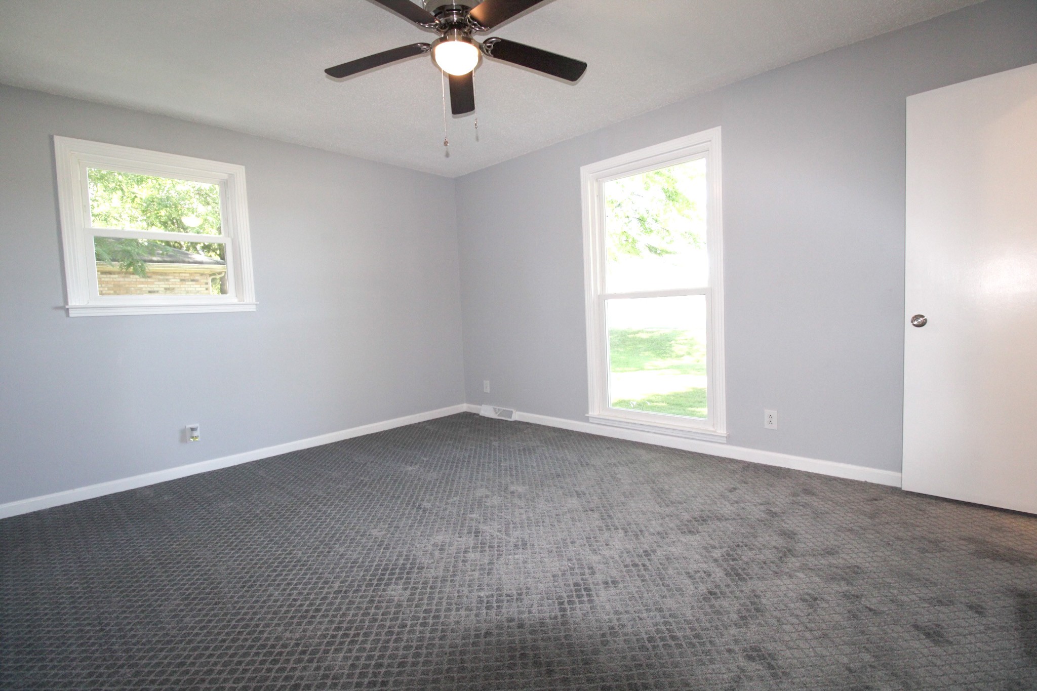 212 Cunningham Lane Clarksville, TN 37042 - Photo 15 of 19 a view of an empty room with a window