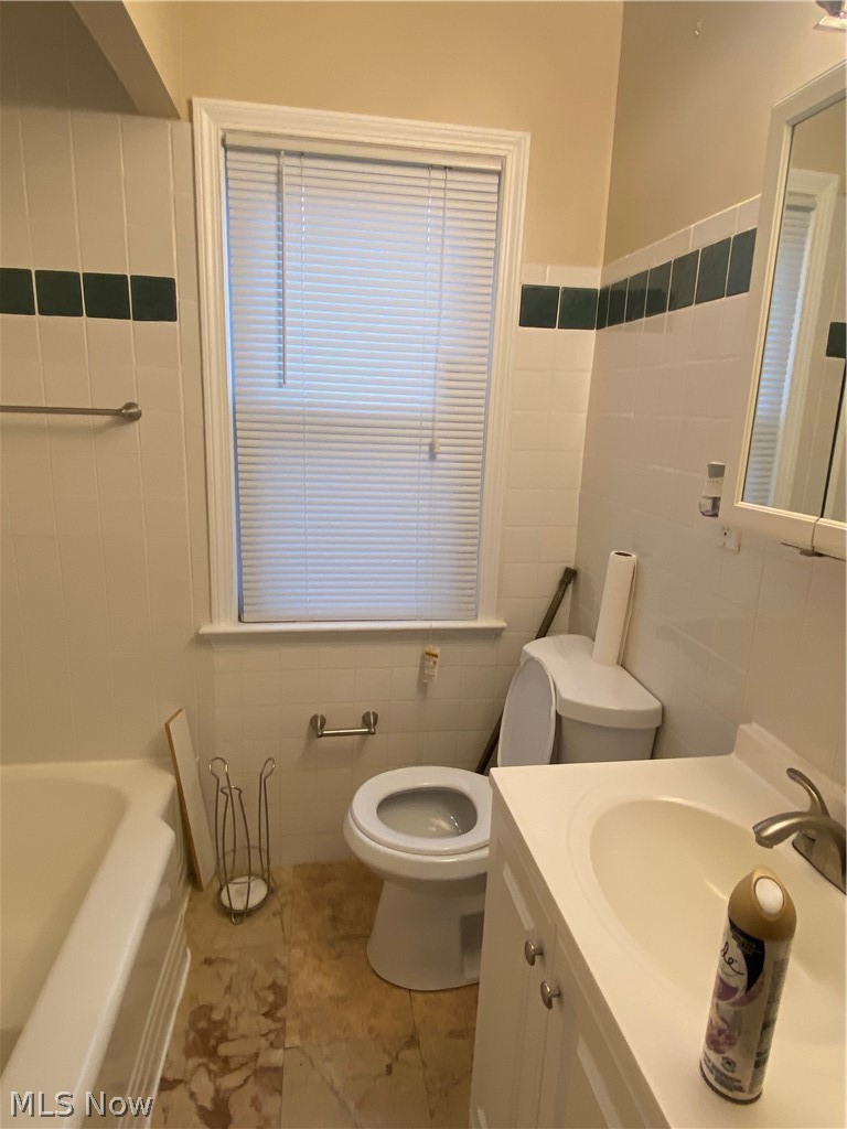3813 Wallingford Road South Euclid, OH 44121 - Photo 6 of 20