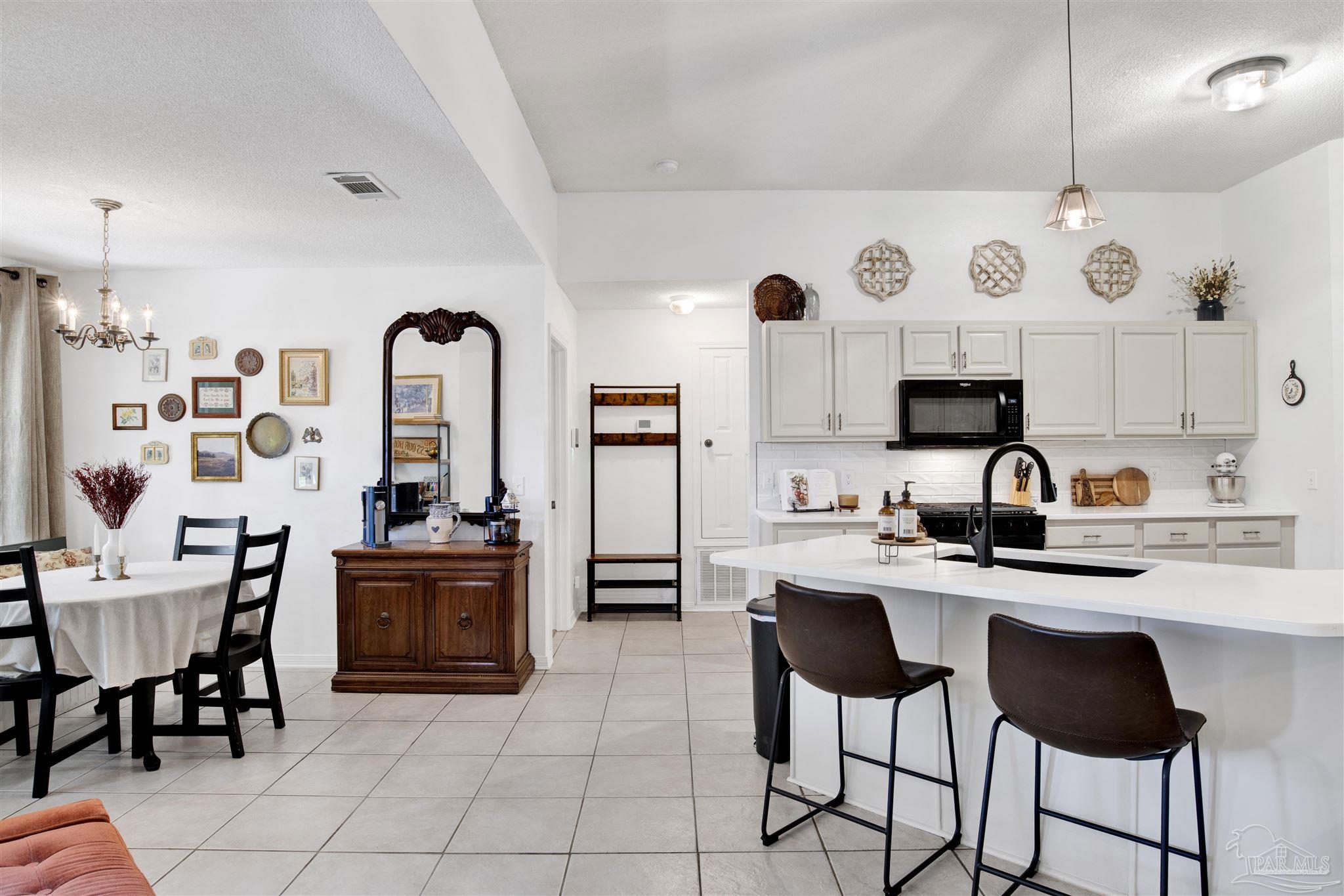 3137 Runnymede Road Pensacola, FL 32504 - Photo 9 of 42 Gallery Image 9