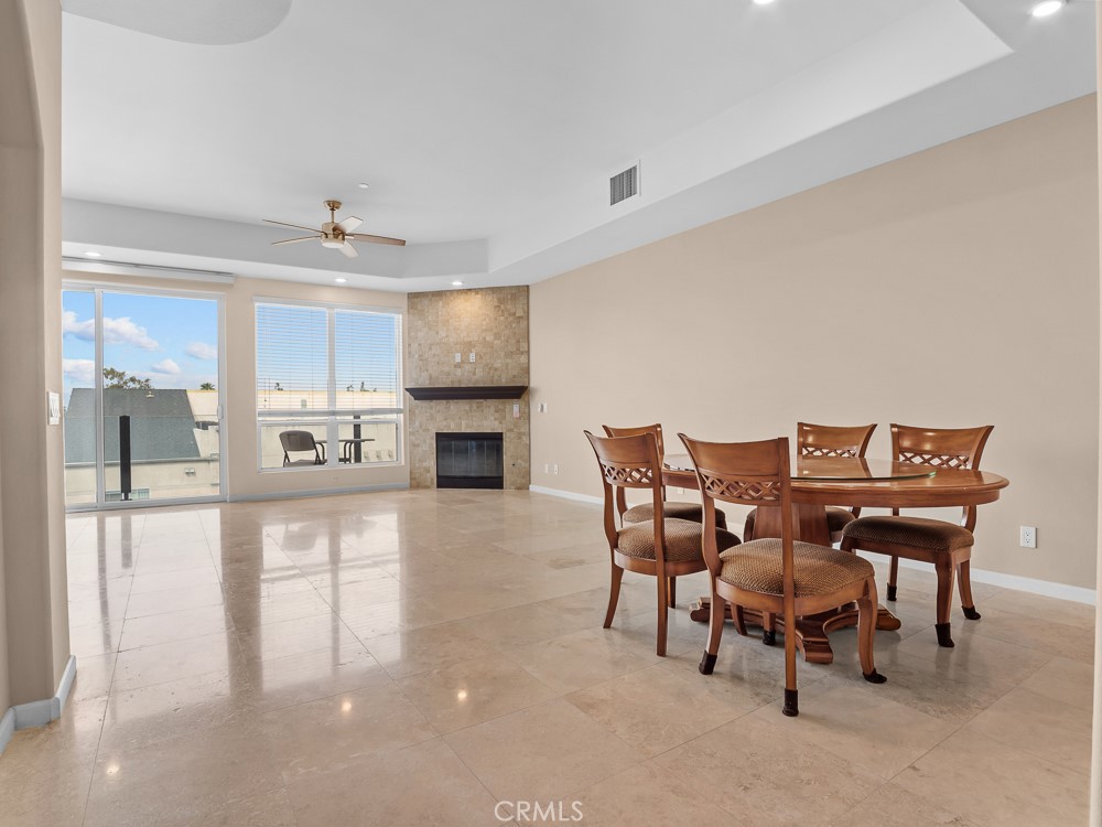 568 Vía Pueblo Riverside, CA 92507 - Photo 7 of 46