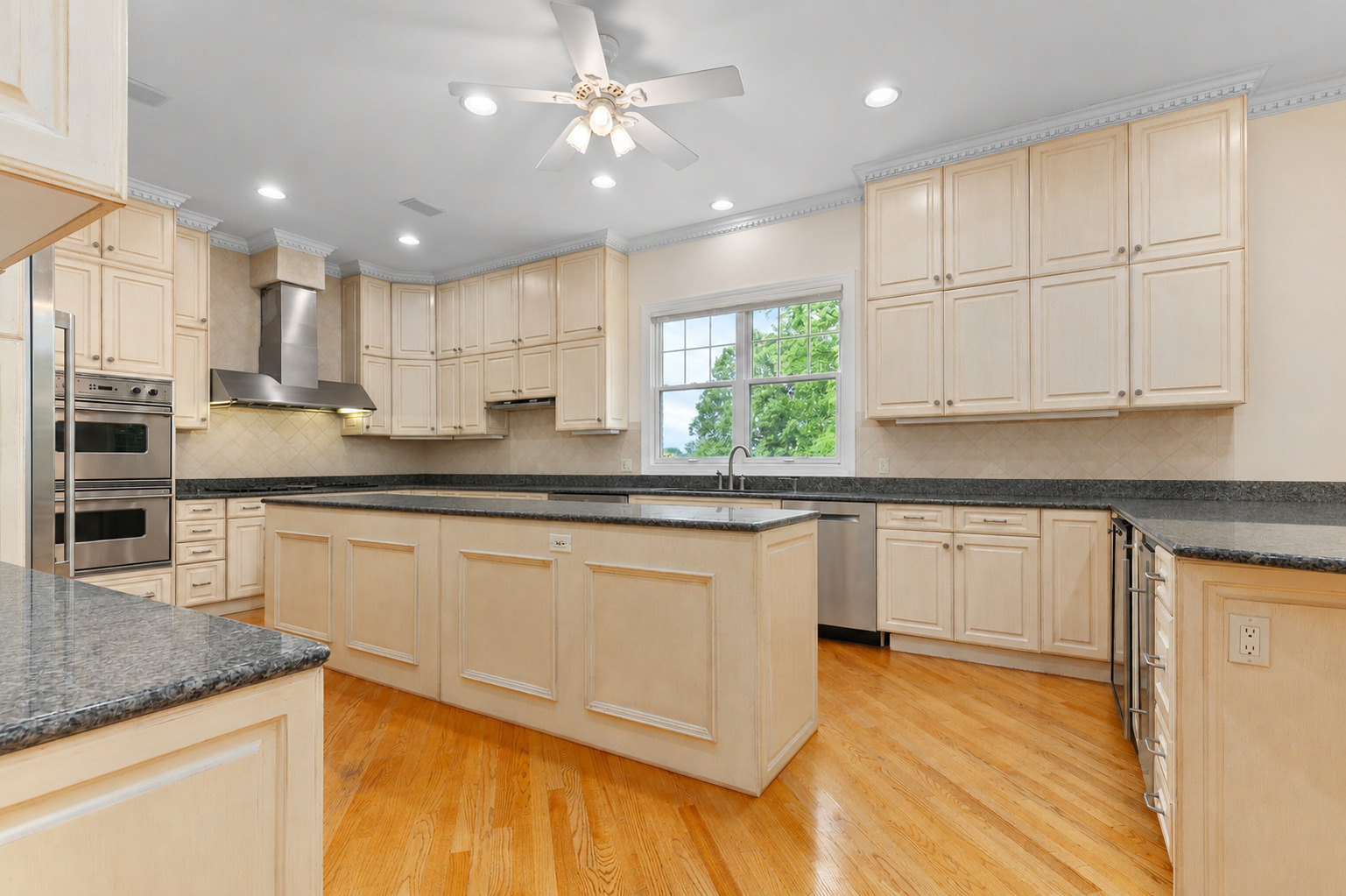 1925 Turtle Bay Road Vernon Hills, IL 60061 - Photo 12 of 72 Gallery Image 12