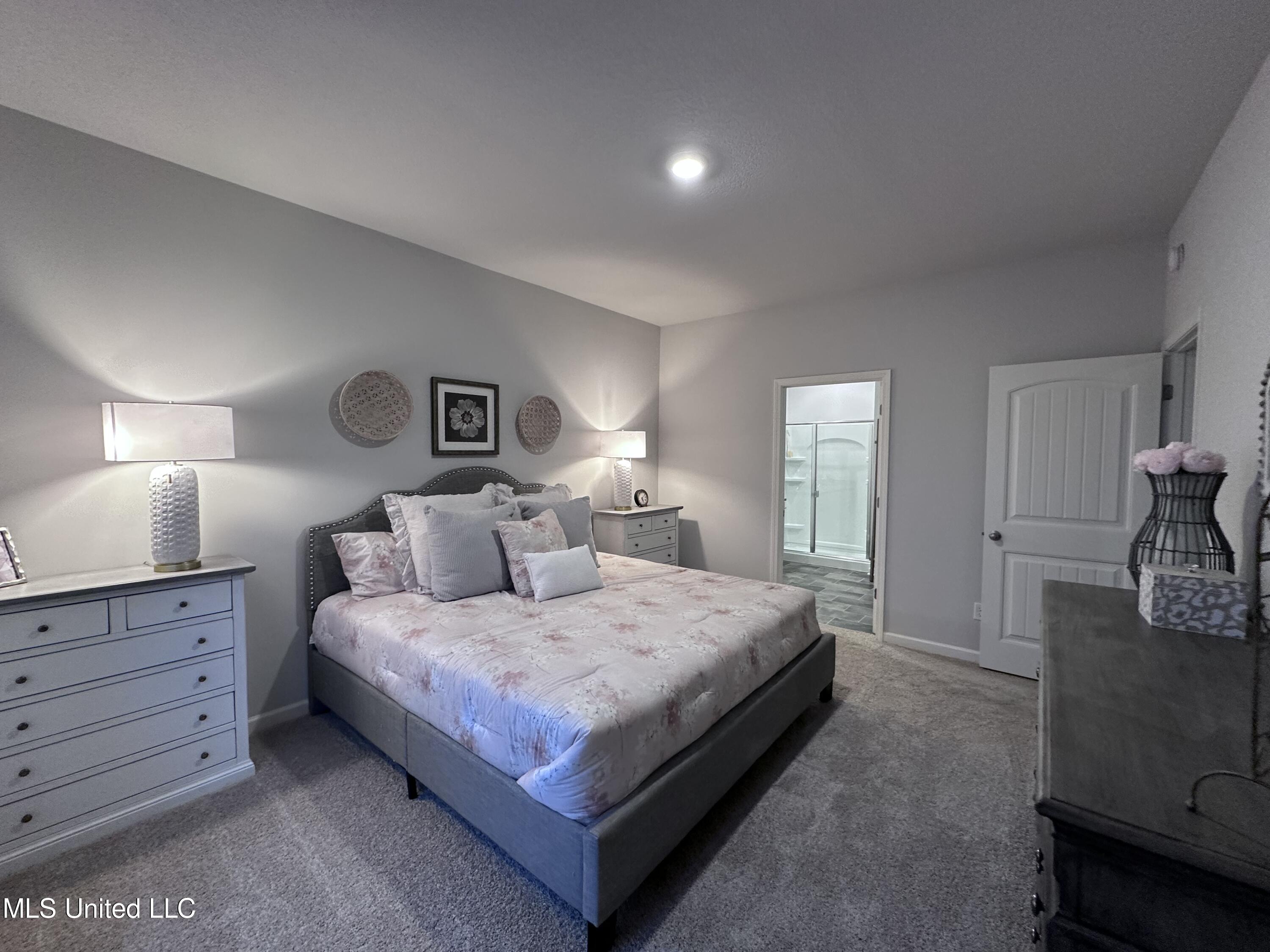 24 Pine Street Byhalia, MS 38611 - Photo 3 of 11 IMG_4083