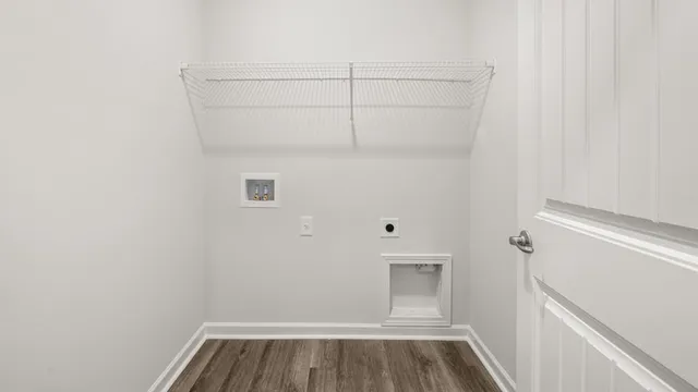 $374,990 | 341 Majestic Oak Circle, Dallas, GA 30132