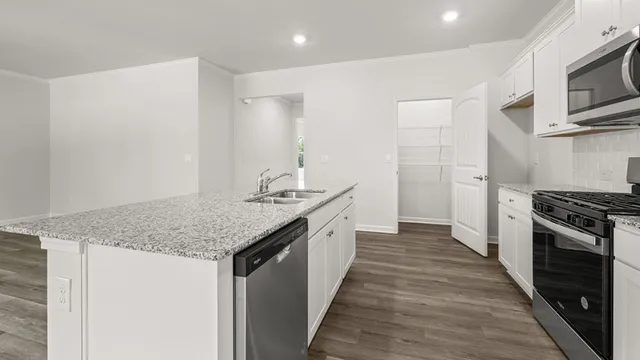 $374,990 | 341 Majestic Oak Circle, Dallas, GA 30132