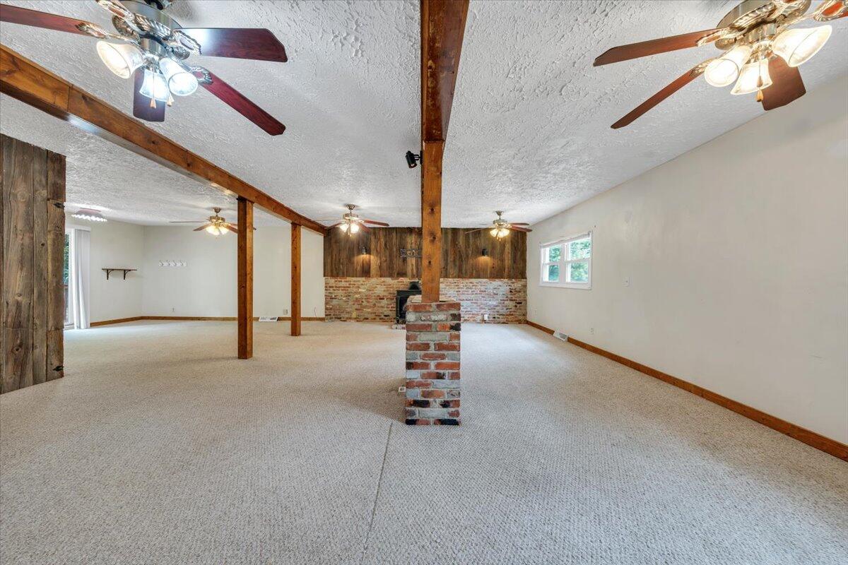 2840 Sha-Al Road Roanoke, VA 24014 - Photo 24 of 57 24-MIB00374