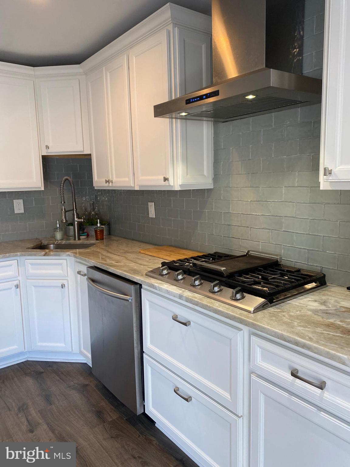 215 Powder Mill Road Beverly, NJ 08010 - Photo 7 of 34