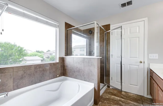 $1,795 | 2702 Harvest Creek, San Antonio, TX 78244