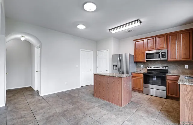 $1,795 | 2702 Harvest Creek, San Antonio, TX 78244