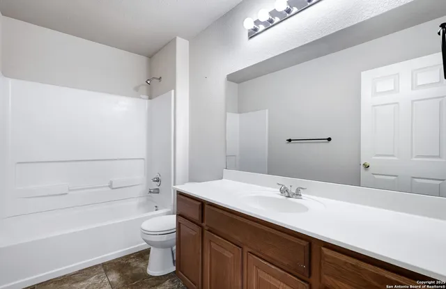$1,795 | 2702 Harvest Creek, San Antonio, TX 78244
