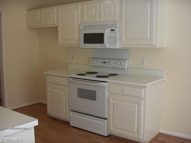 5306 Chestnut Ridge Drive Summerfield, NC 27358 - Photo 13 of 15 Kitchen.