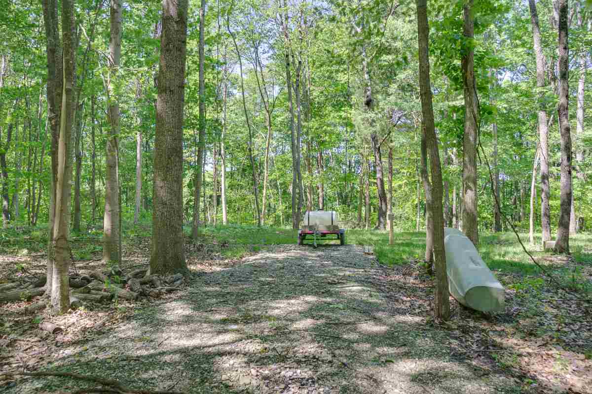 4625 East Stipp Road Bloomington, IN 47401 - Photo 17 of 22