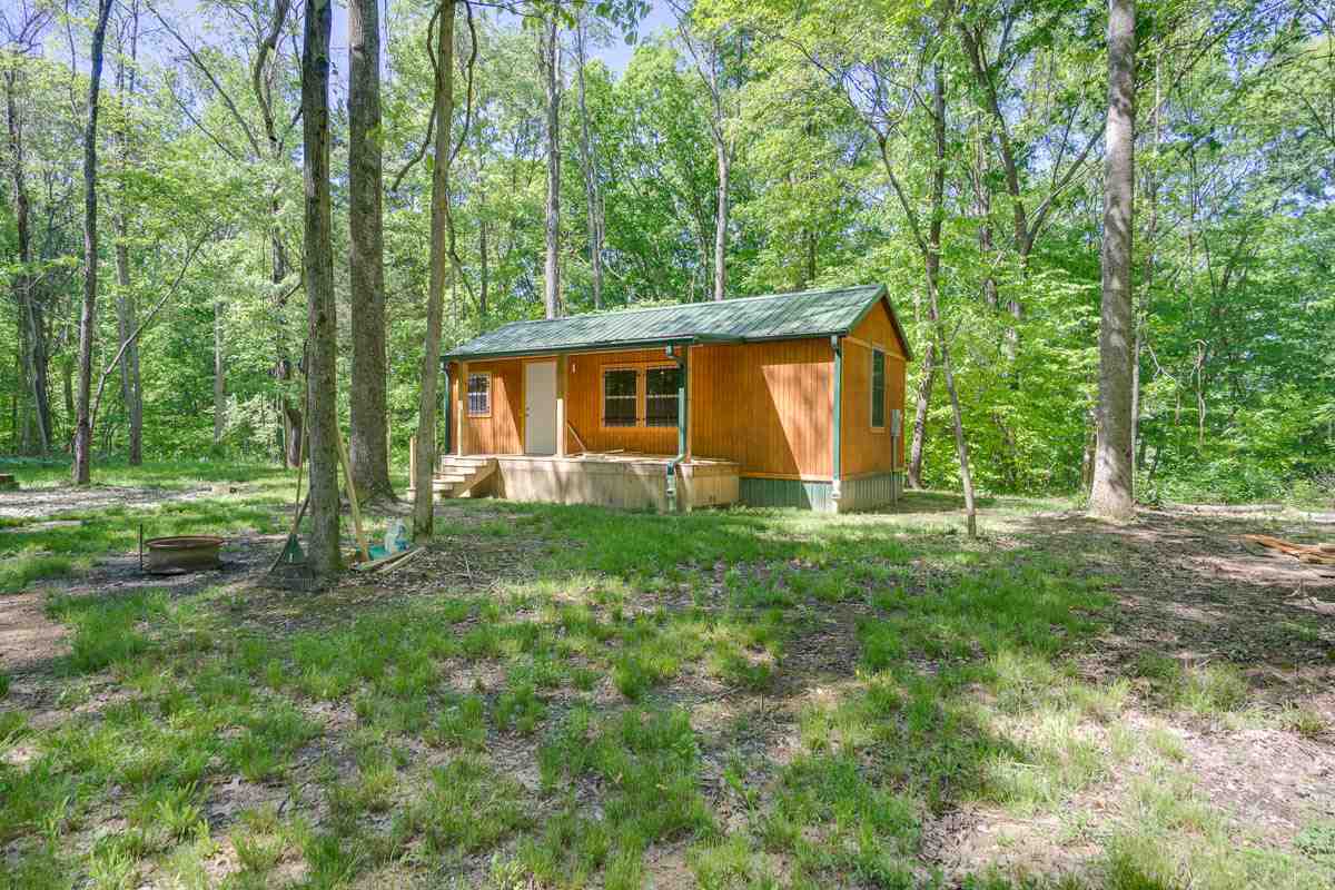 4625 East Stipp Road Bloomington, IN 47401 - Photo 4 of 22