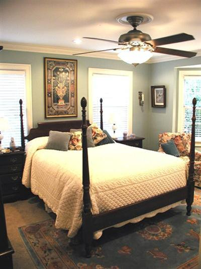 370 Cochran Road Lexington, KY 40502 - Photo 10 of 18 1st floor master bedroom