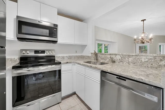 $393,000 | 90 Westcliff Drive, Unit 90, Plymouth, MA 02360