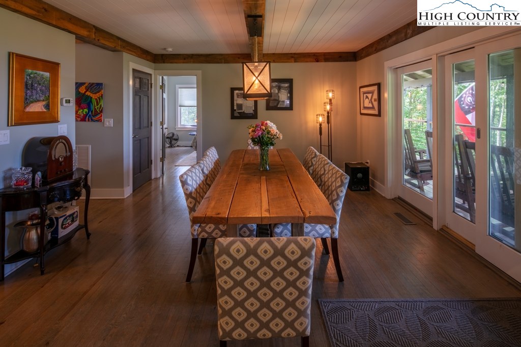 998 Chestnut Mountain Road Banner Elk, NC 28604 - Photo 11 of 40 Gallery Image 11