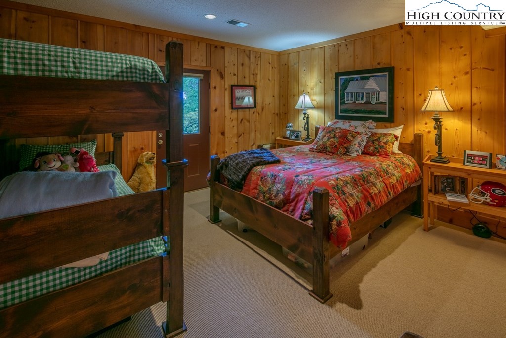 998 Chestnut Mountain Road Banner Elk, NC 28604 - Photo 19 of 40 Gallery Image 19