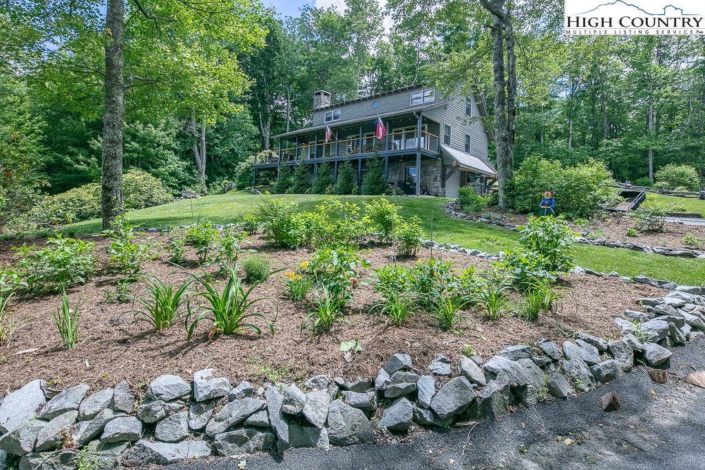 998 Chestnut Mountain Road Banner Elk, NC 28604 - Photo 23 of 40 Gallery Image 23