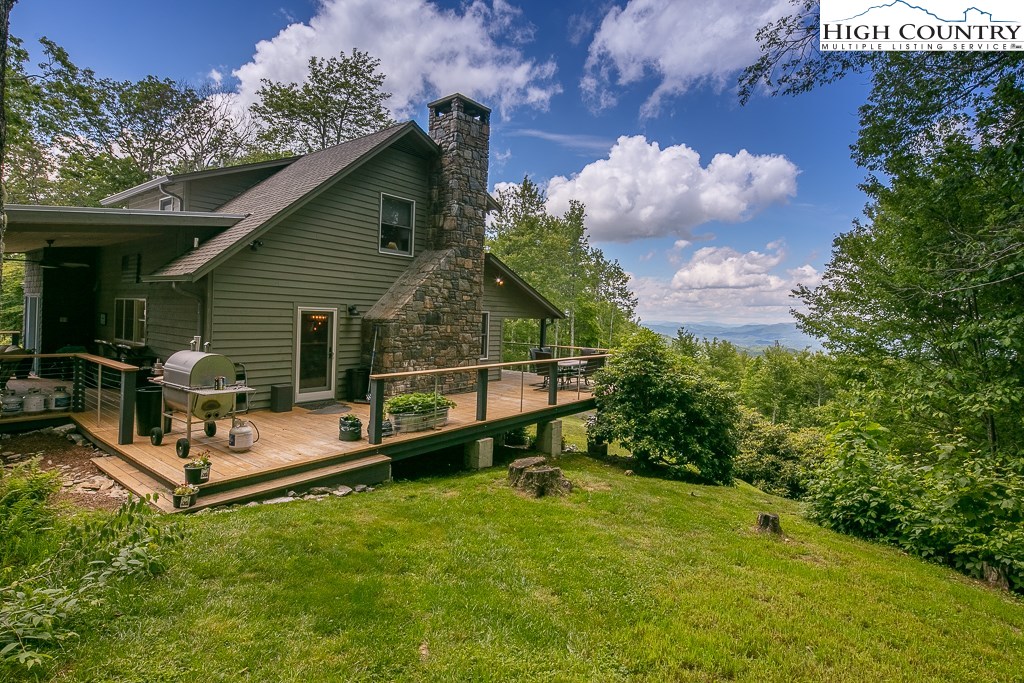 998 Chestnut Mountain Road Banner Elk, NC 28604 - Photo 28 of 40 Gallery Image 28