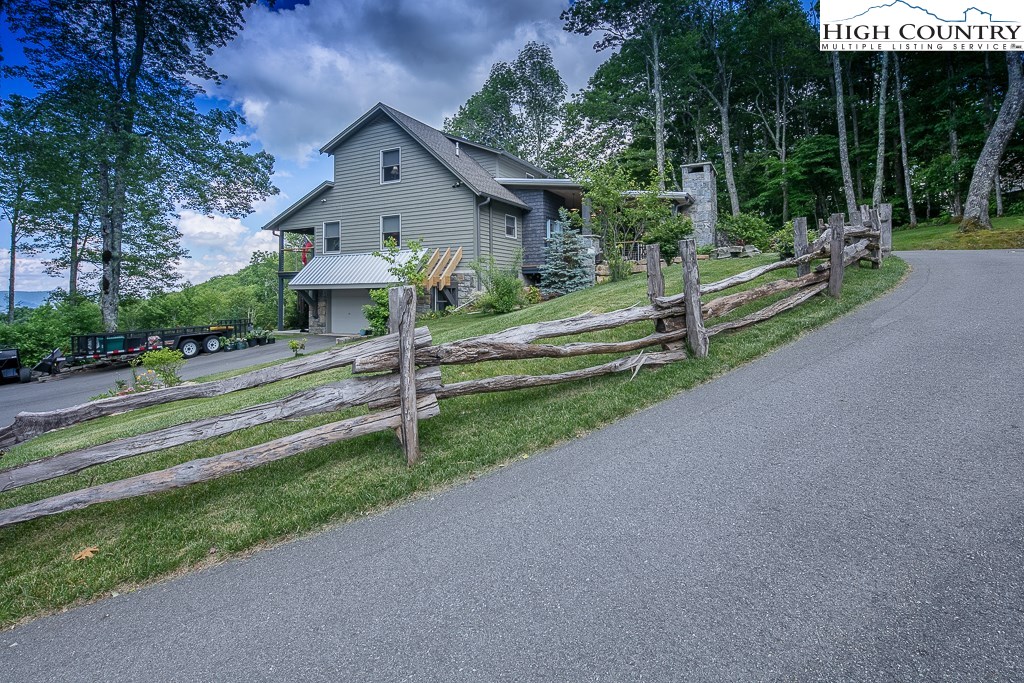 998 Chestnut Mountain Road Banner Elk, NC 28604 - Photo 32 of 40 Gallery Image 32