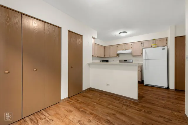 $2,200 | 1429 Orleans Drive, Unit 1429, Mundelein, IL 60060