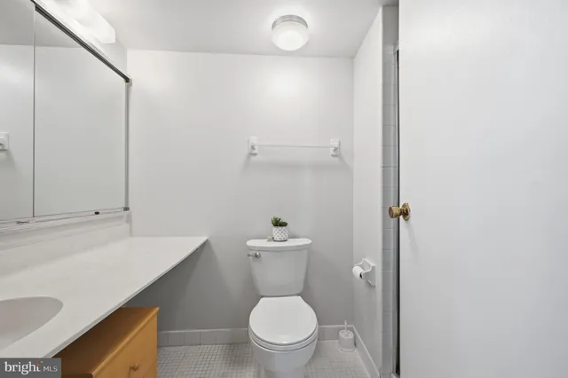 $379,000 | 666 Germantown Pike, Unit 2101, Plymouth Meeting, PA 19462