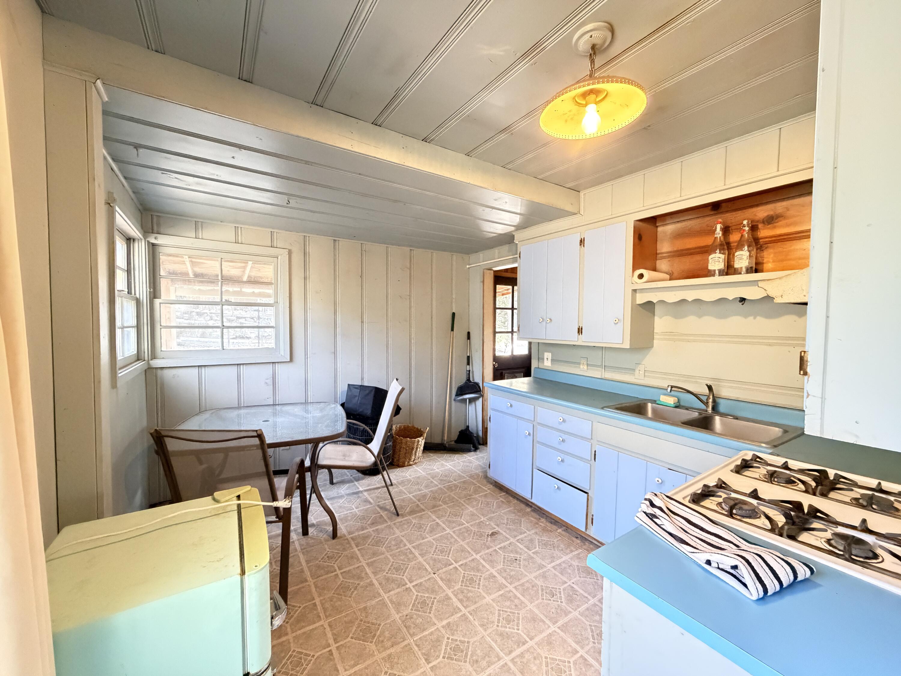 25265 Marion Ridge Drive Idyllwild, CA 92549 - Photo 8 of 20 IMG_6536