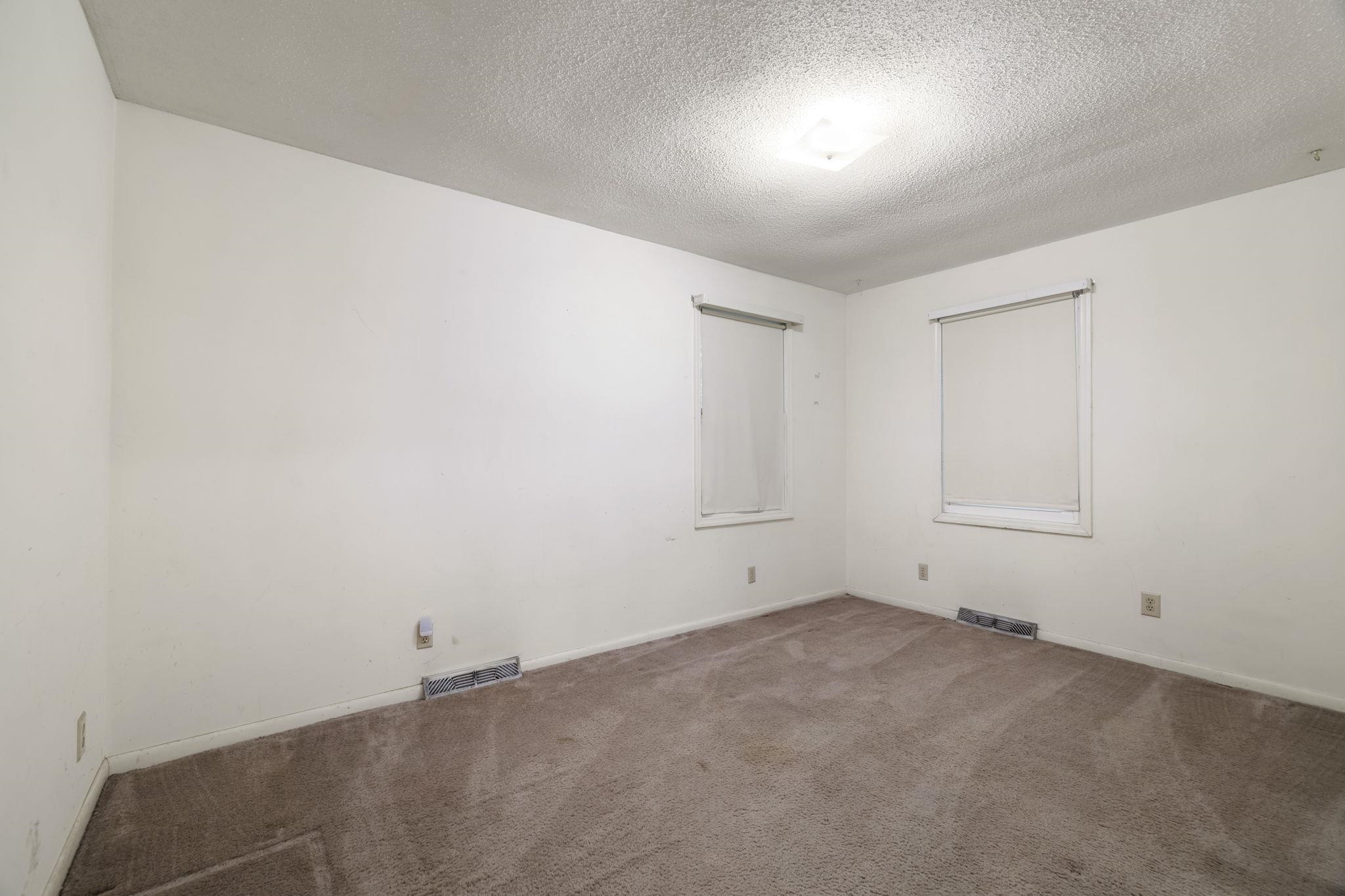 6448 Old Buncombe Road Greenville, SC 29609 - Photo 17 of 31 Gallery Image 17
