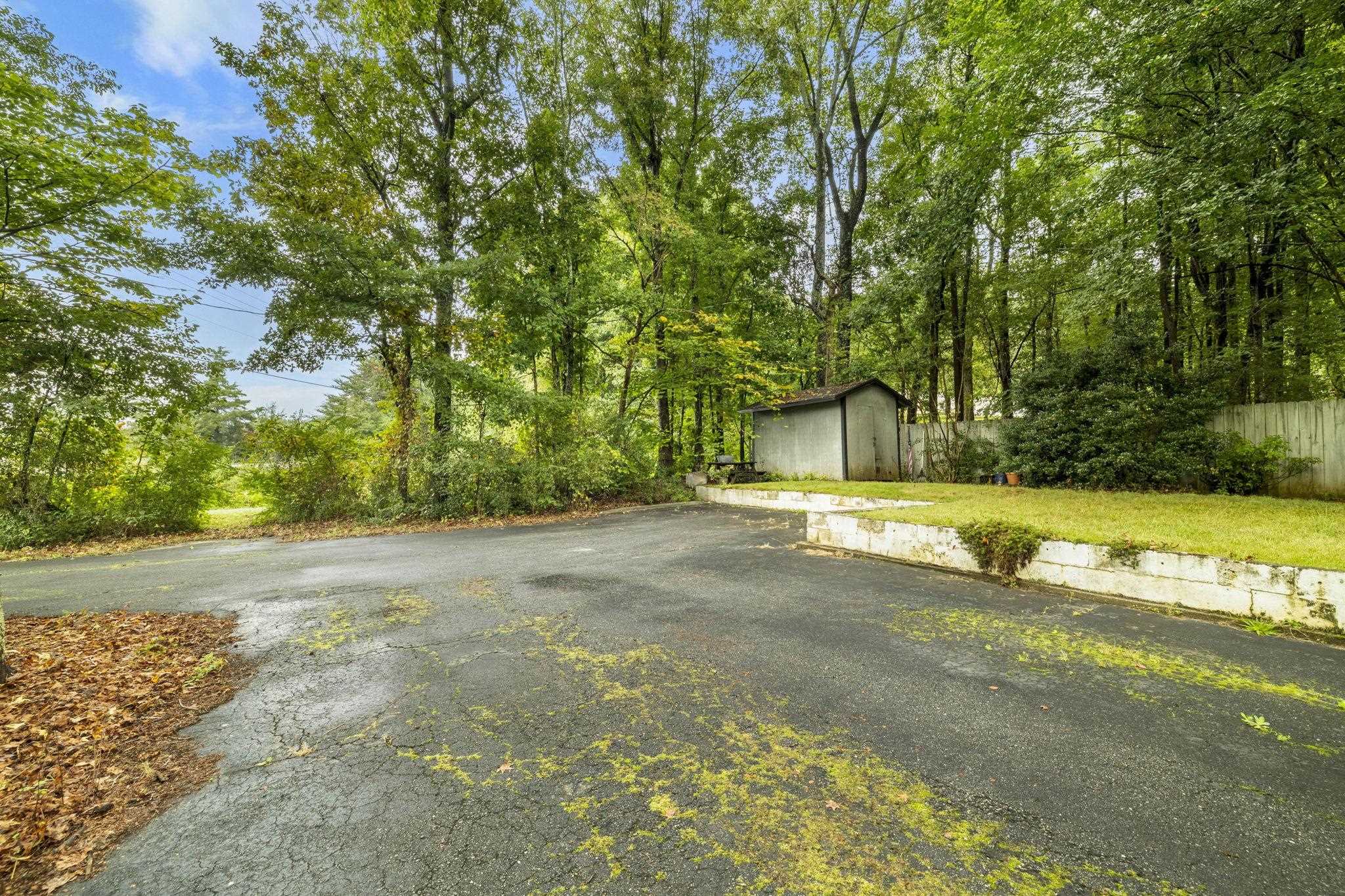 6448 Old Buncombe Road Greenville, SC 29609 - Photo 27 of 31 Gallery Image 27